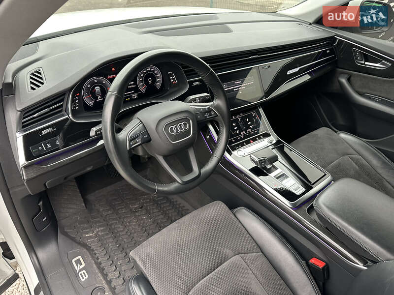 Внедорожник / Кроссовер Audi Q8 2019 в Киеве