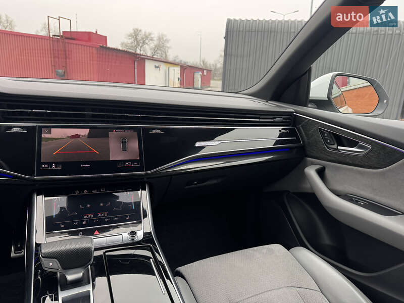 Внедорожник / Кроссовер Audi Q8 2018 в Киеве