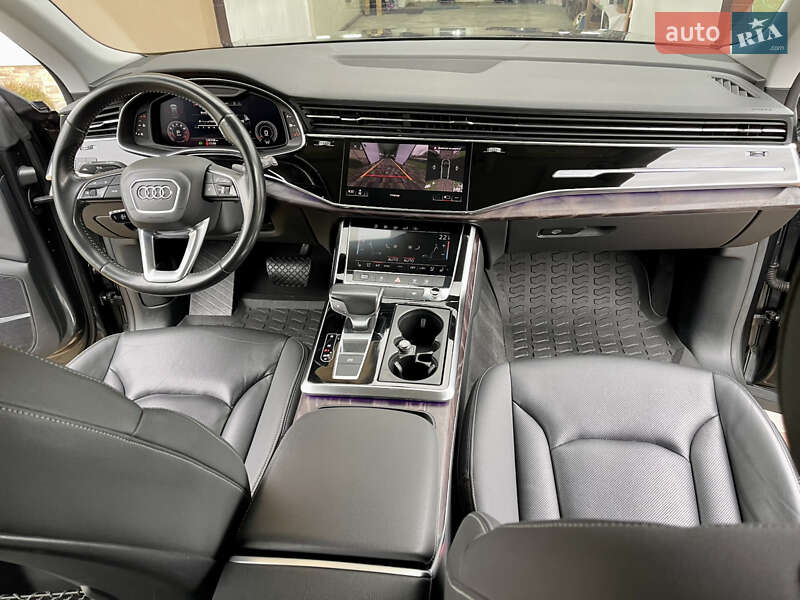 Внедорожник / Кроссовер Audi Q8 2019 в Львове фото 35 Внедорожник / Кроссовер Audi Q8 2019 в Львове