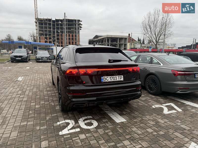 Внедорожник / Кроссовер Audi Q8 2025 в Львове