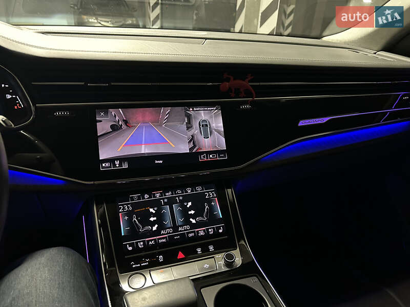 Внедорожник / Кроссовер Audi Q8 2019 в Киеве