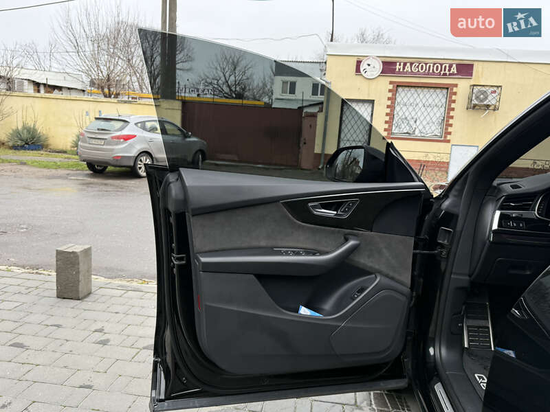 Позашляховик / Кросовер Audi Q8 2021 в Миколаєві фото 35 Позашляховик / Кросовер Audi Q8 2021 в Миколаєві