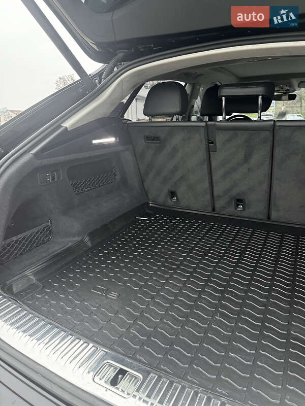 Позашляховик / Кросовер Audi Q8 2022 в Києві