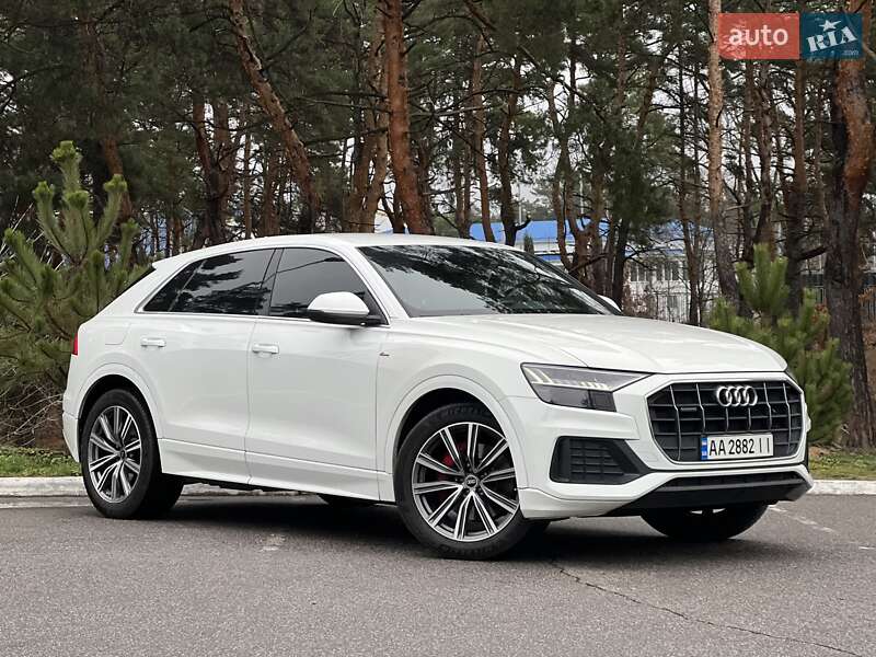Внедорожник / Кроссовер Audi Q8 2020 в Киеве
