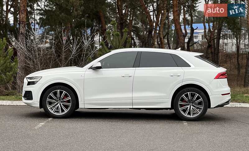 Внедорожник / Кроссовер Audi Q8 2020 в Киеве