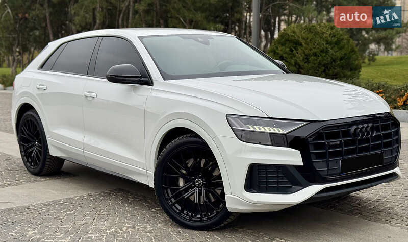 Позашляховик / Кросовер Audi Q8 2023 в Дніпрі