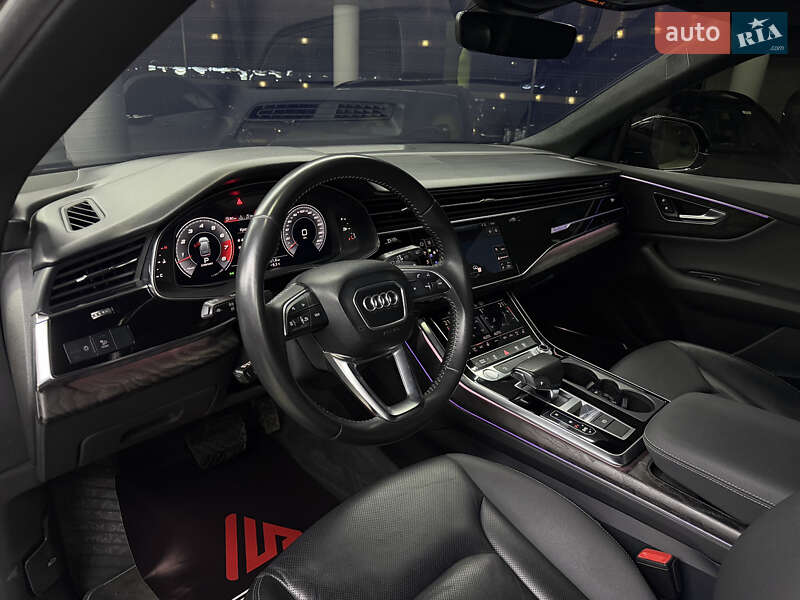 Позашляховик / Кросовер Audi Q8 2019 в Одесі