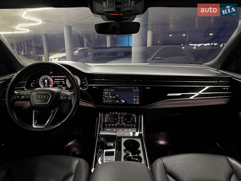 Позашляховик / Кросовер Audi Q8 2019 в Одесі