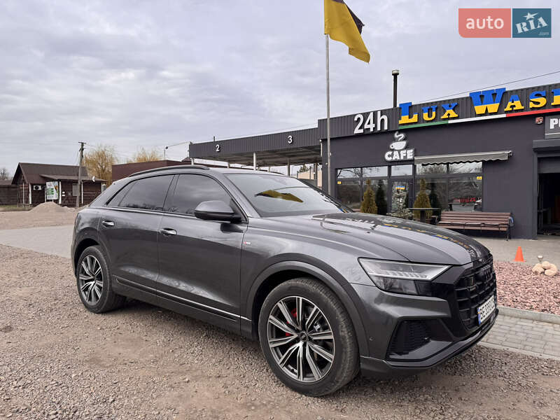 Внедорожник / Кроссовер Audi Q8 2022 в Первомайске