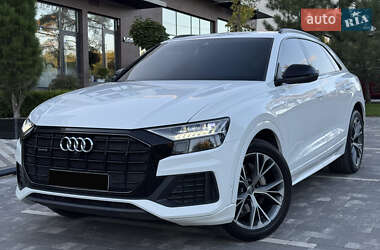 Внедорожник / Кроссовер Audi Q8 2019 в Ужгороде
