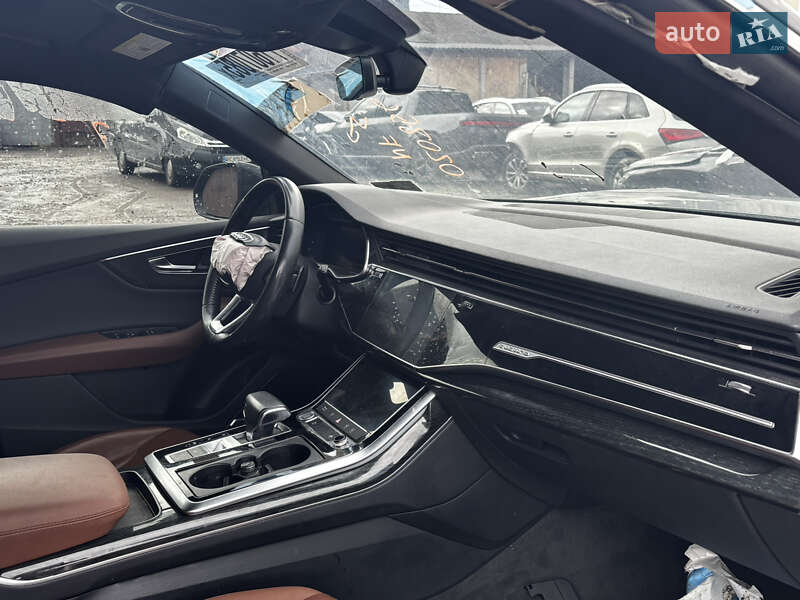 Внедорожник / Кроссовер Audi Q8 2019 в Стрые