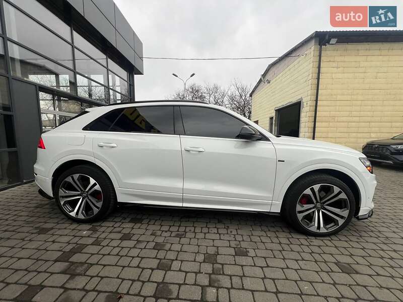 Внедорожник / Кроссовер Audi Q8 2018 в Ивано-Франковске