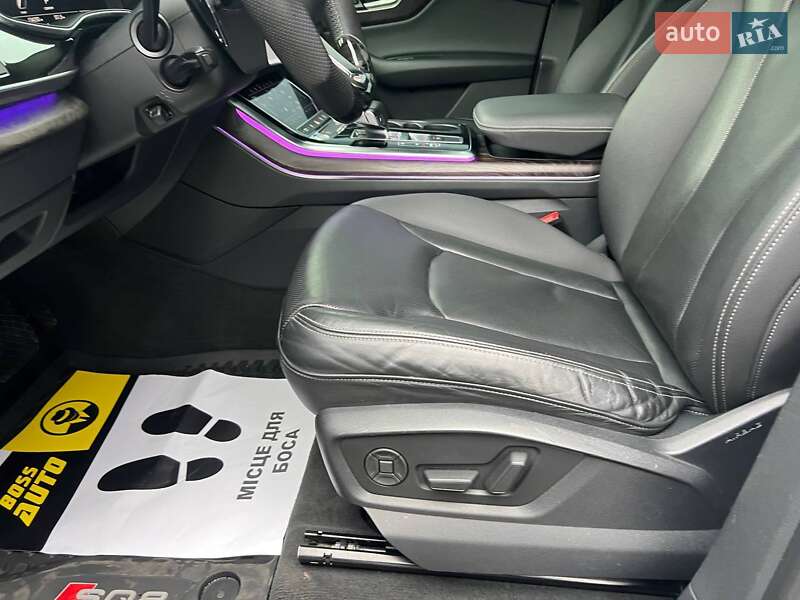 Внедорожник / Кроссовер Audi Q8 2018 в Ивано-Франковске