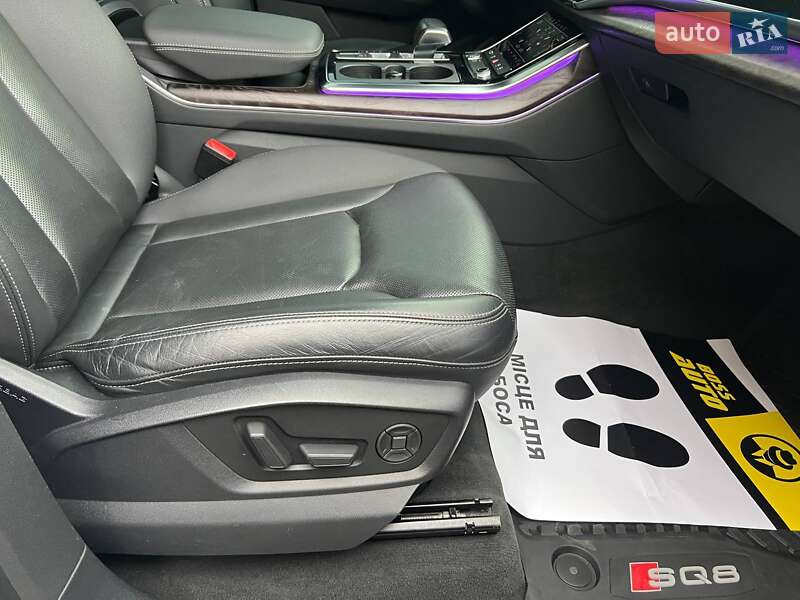 Внедорожник / Кроссовер Audi Q8 2018 в Ивано-Франковске