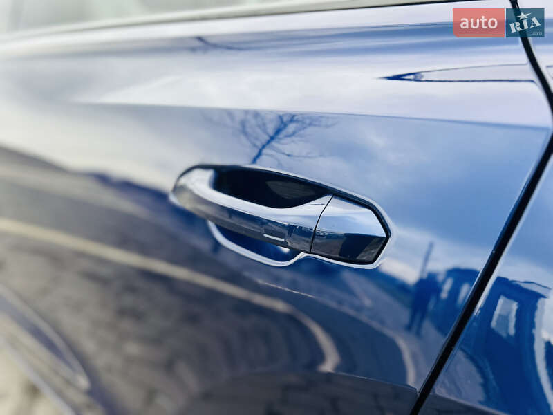 Внедорожник / Кроссовер Audi Q8 2020 в Мукачево