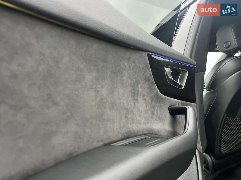 Внедорожник / Кроссовер Audi Q8 2020 в Мукачево