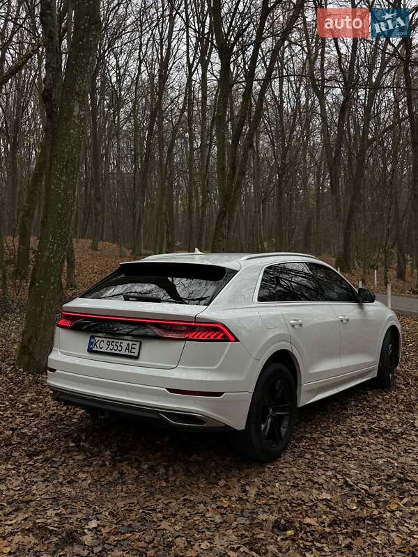 Внедорожник / Кроссовер Audi Q8 2018 в Луцке