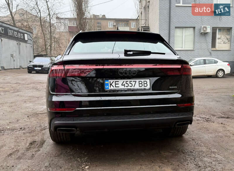 Внедорожник / Кроссовер Audi Q8 2025 в Кривом Роге