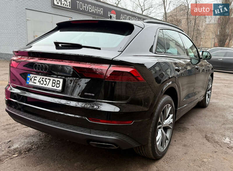 Внедорожник / Кроссовер Audi Q8 2025 в Кривом Роге
