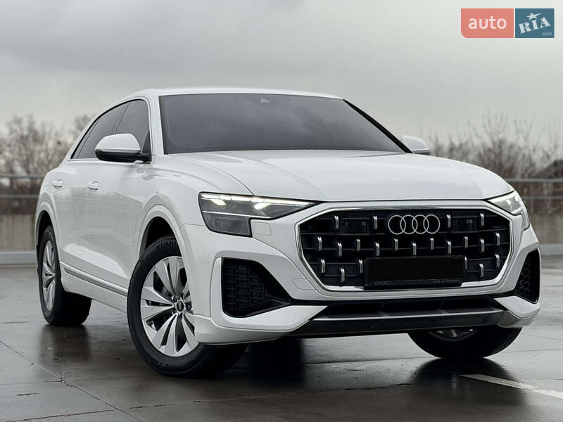 Внедорожник / Кроссовер Audi Q8 2025 в Киеве