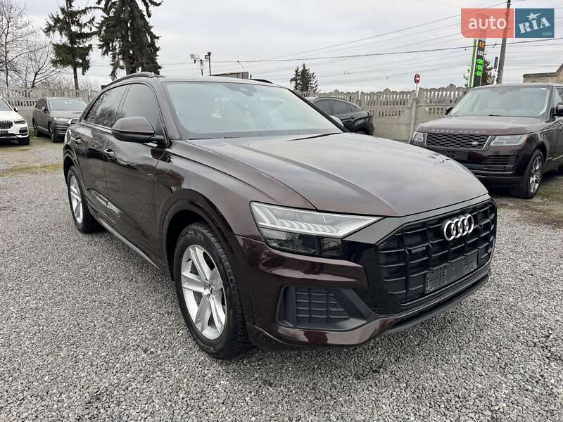 Внедорожник / Кроссовер Audi Q8 2019 в Тернополе