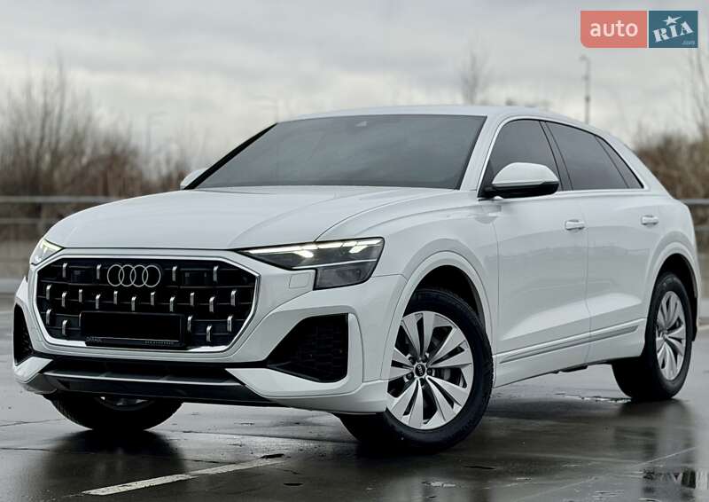 Внедорожник / Кроссовер Audi Q8 2025 в Киеве