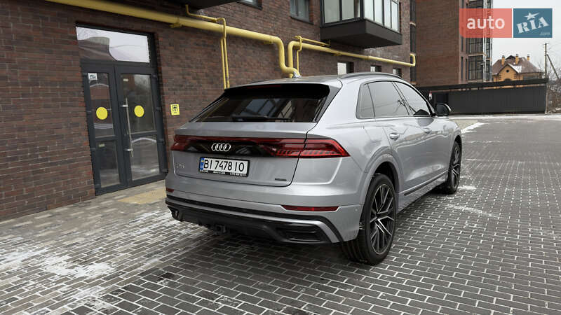 Внедорожник / Кроссовер Audi Q8 2020 в Полтаве