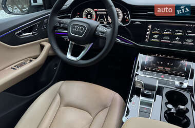 Внедорожник / Кроссовер Audi Q8 2021 в Киеве