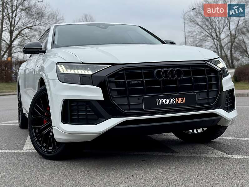 Позашляховик / Кросовер Audi Q8 2023 в Києві