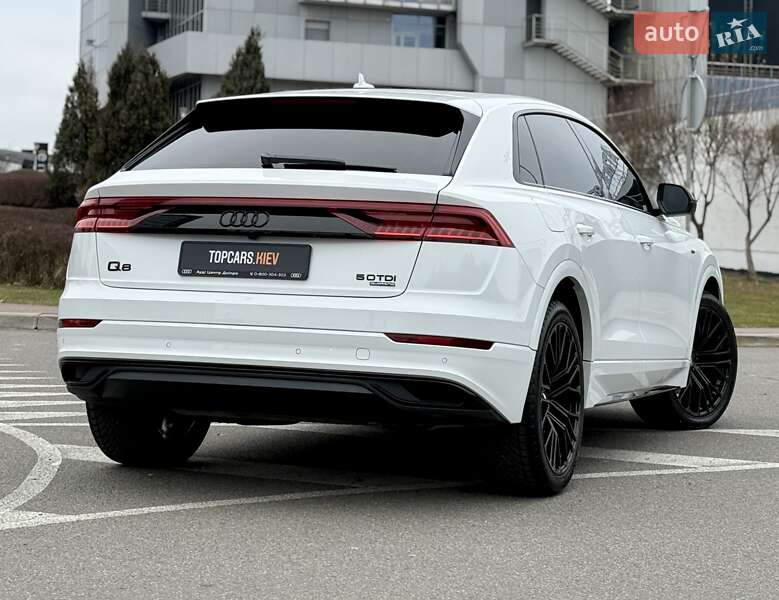 Позашляховик / Кросовер Audi Q8 2023 в Києві