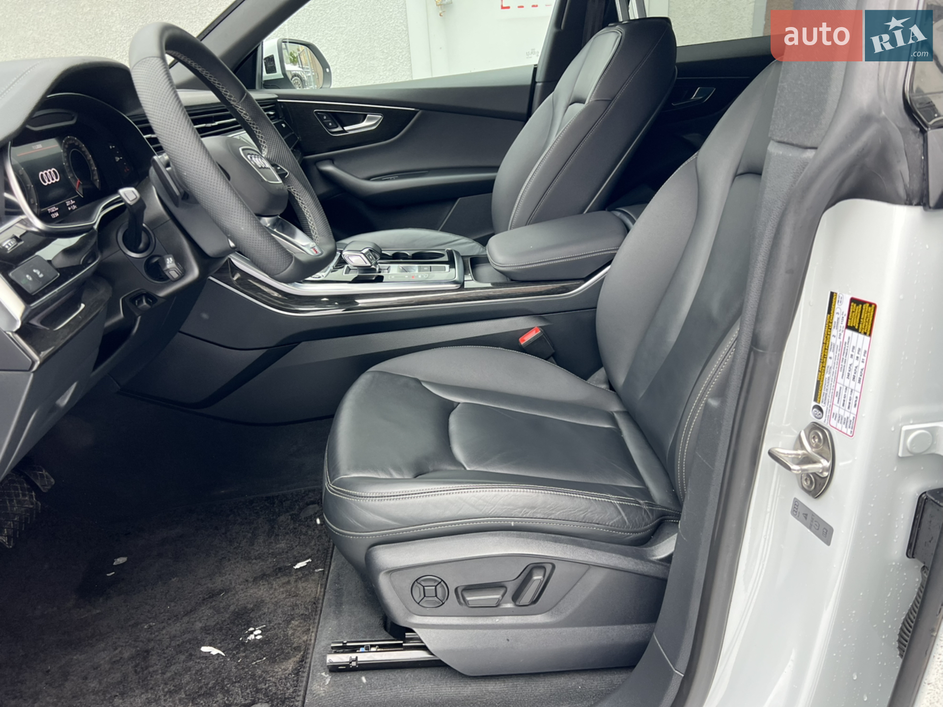 2020 Audi Q8 - мініатюра 14