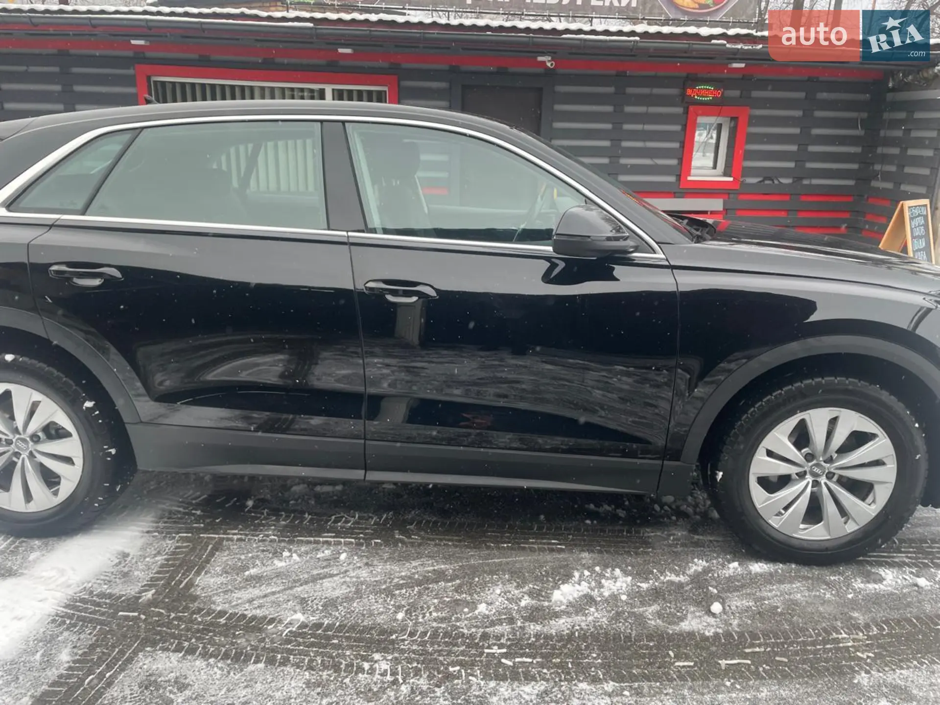 2019 Audi Q8 - мініатюра 3