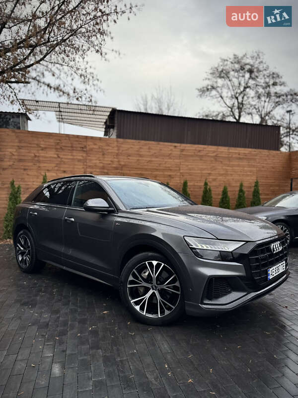 Внедорожник / Кроссовер Audi Q8 2018 в Киеве