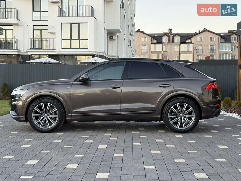 Позашляховик / Кросовер Audi Q8 2019 в Ужгороді фото 4 Позашляховик / Кросовер Audi Q8 2019 в Ужгороді