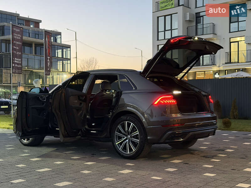 Позашляховик / Кросовер Audi Q8 2019 в Ужгороді фото 64 Позашляховик / Кросовер Audi Q8 2019 в Ужгороді
