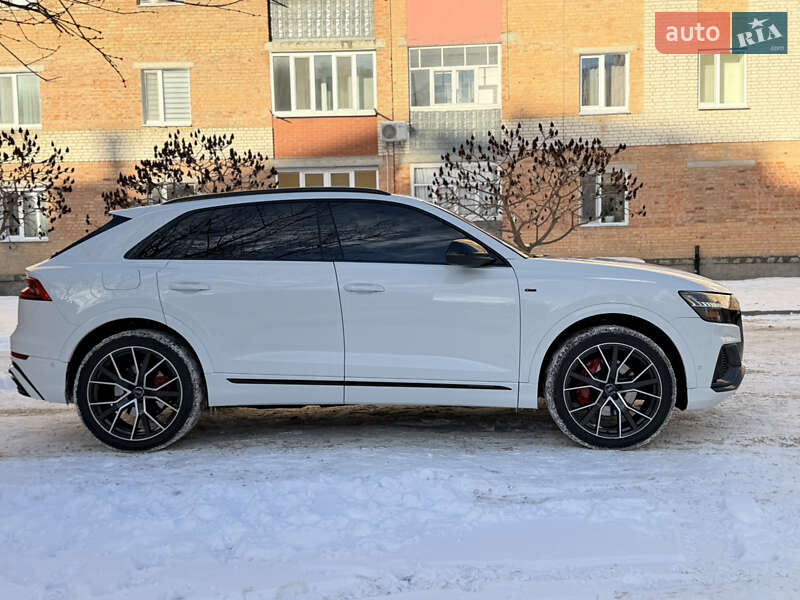 Позашляховик / Кросовер Audi Q8 2019 в Ромнах фото 6 Позашляховик / Кросовер Audi Q8 2019 в Ромнах