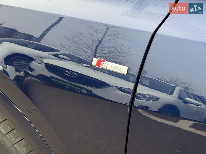 Позашляховик / Кросовер Audi Q8 2019 в Києві фото 16 Позашляховик / Кросовер Audi Q8 2019 в Києві