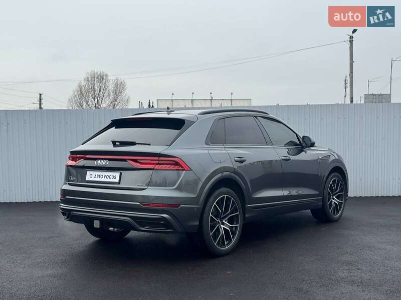 Внедорожник / Кроссовер Audi Q8 2020 в Киеве