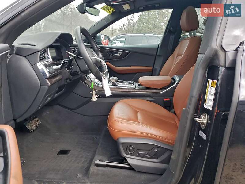 Внедорожник / Кроссовер Audi Q8 2021 в Львове