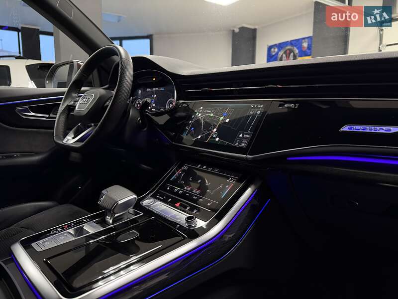 Внедорожник / Кроссовер Audi Q8 2019 в Тернополе