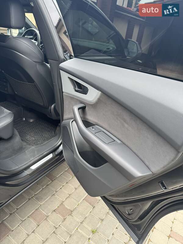 Внедорожник / Кроссовер Audi Q8 2023 в Одессе