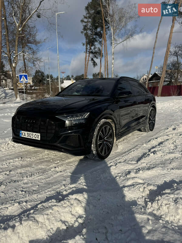 Внедорожник / Кроссовер Audi Q8 2018 в Житомире