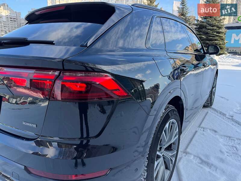 Внедорожник / Кроссовер Audi Q8 2025 в Киеве