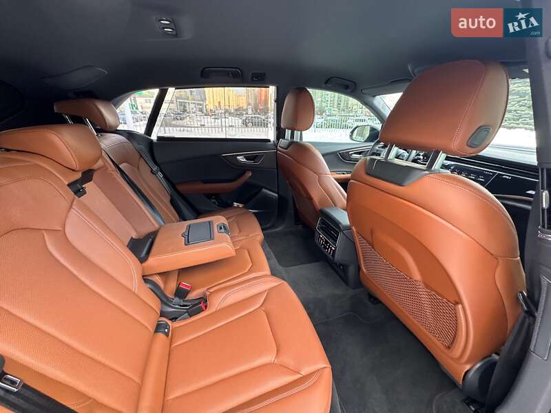 Внедорожник / Кроссовер Audi Q8 2025 в Киеве