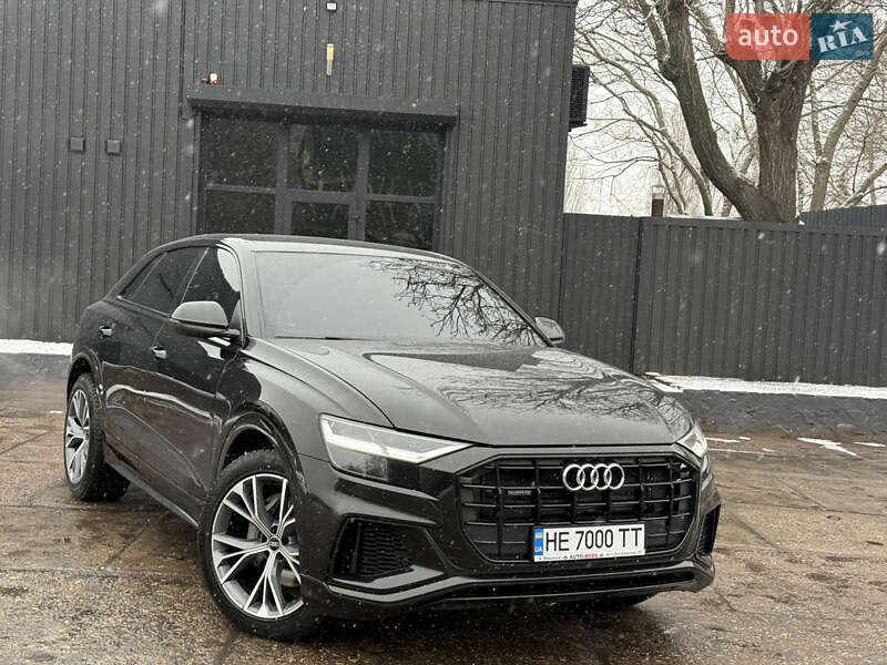 Audi Q8 2021