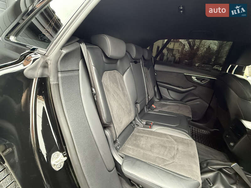 Внедорожник / Кроссовер Audi Q8 2021 в Киеве фото 6 Внедорожник / Кроссовер Audi Q8 2021 в Киеве