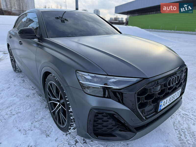 Внедорожник / Кроссовер Audi Q8 2024 в Киеве