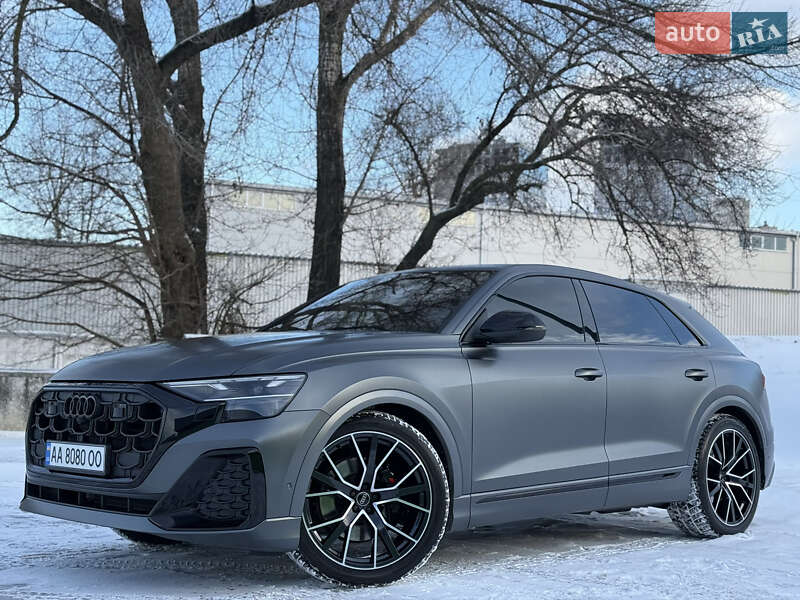 Внедорожник / Кроссовер Audi Q8 2024 в Киеве