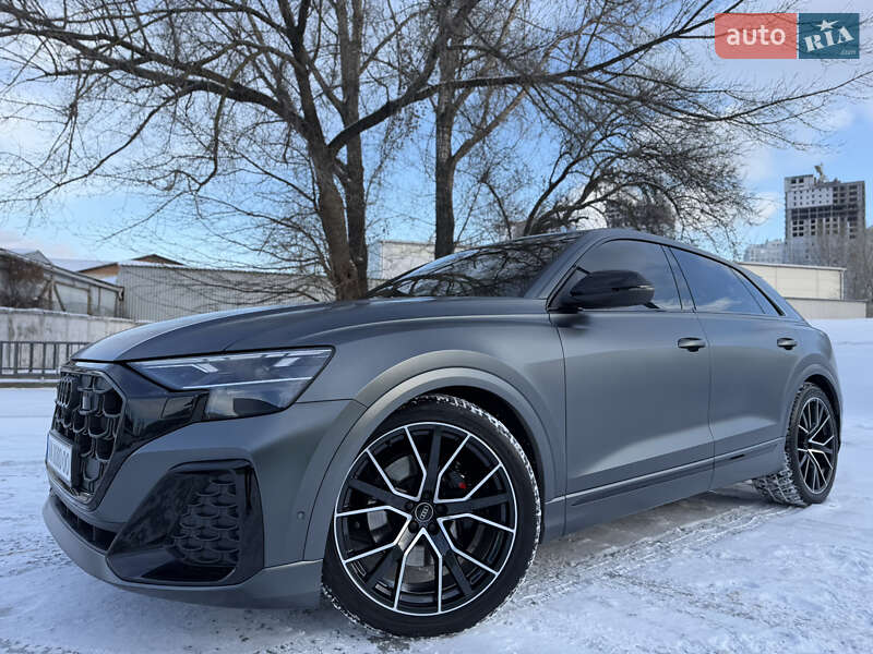 Внедорожник / Кроссовер Audi Q8 2024 в Киеве