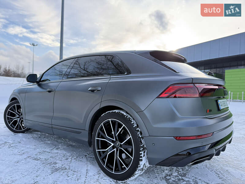 Внедорожник / Кроссовер Audi Q8 2024 в Киеве